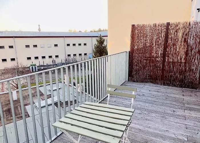 Daire Modern Close To Subway & Vineyards *